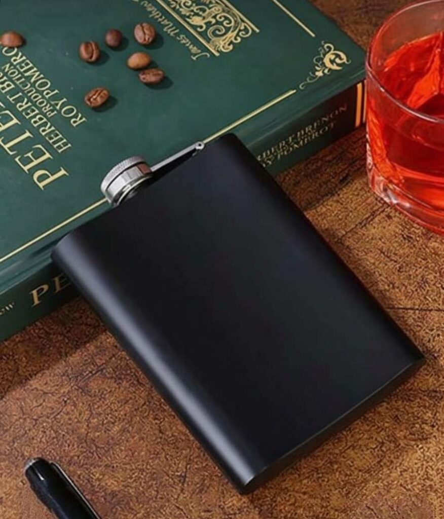 هیپ فلاسک مخصوص هدیه،انتخابی لاکچری،ماندگار و خاص از مستر فلاسک